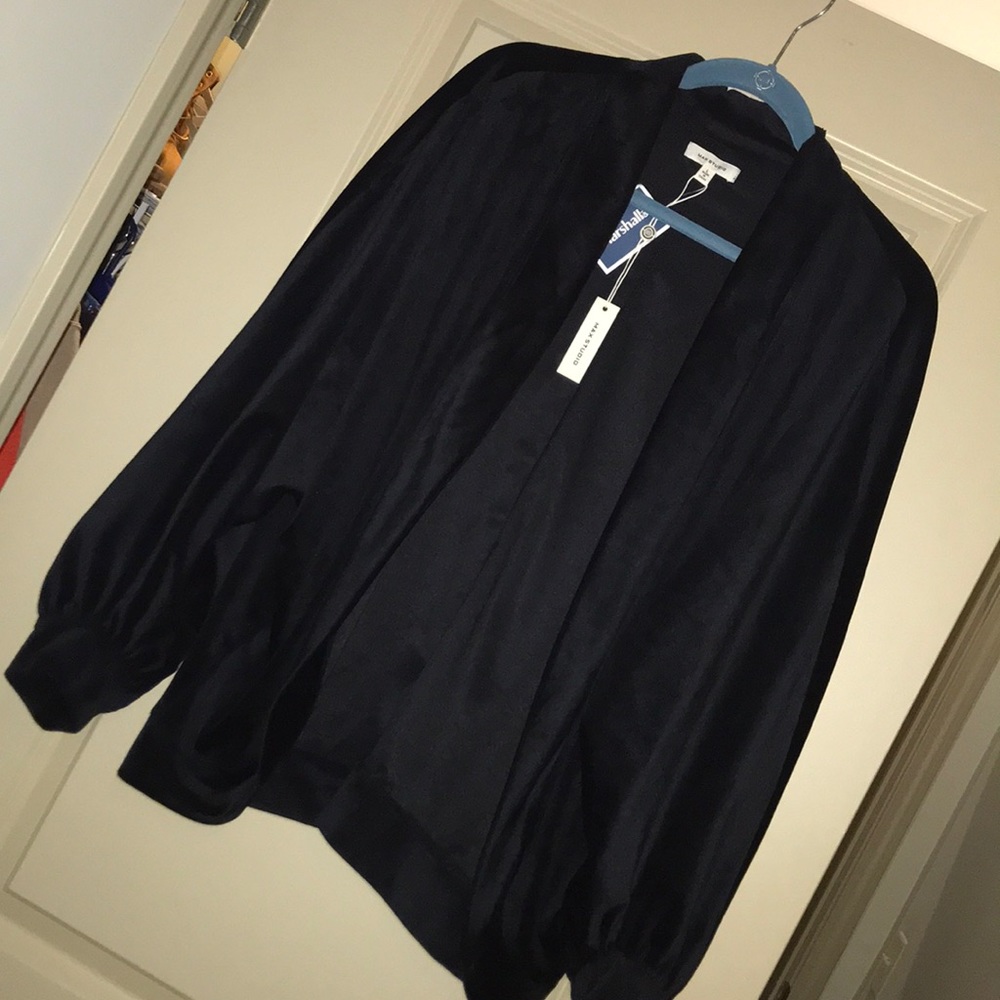 ✨3 for $20 Sale✨ Velvet blazer